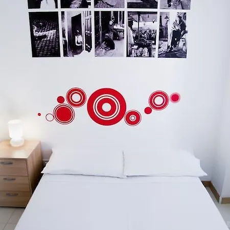 2 Bed Close To Colosseum *