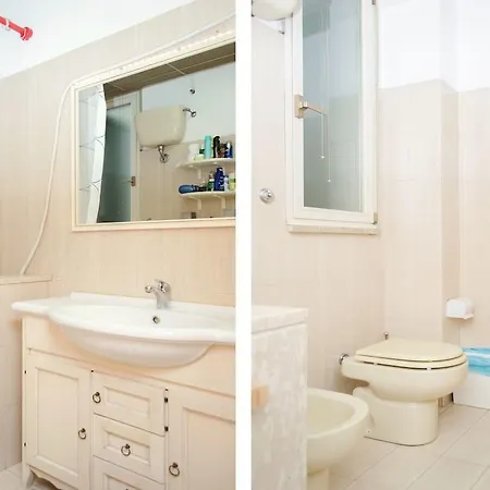 2 Bed Close To Colosseum Apartment